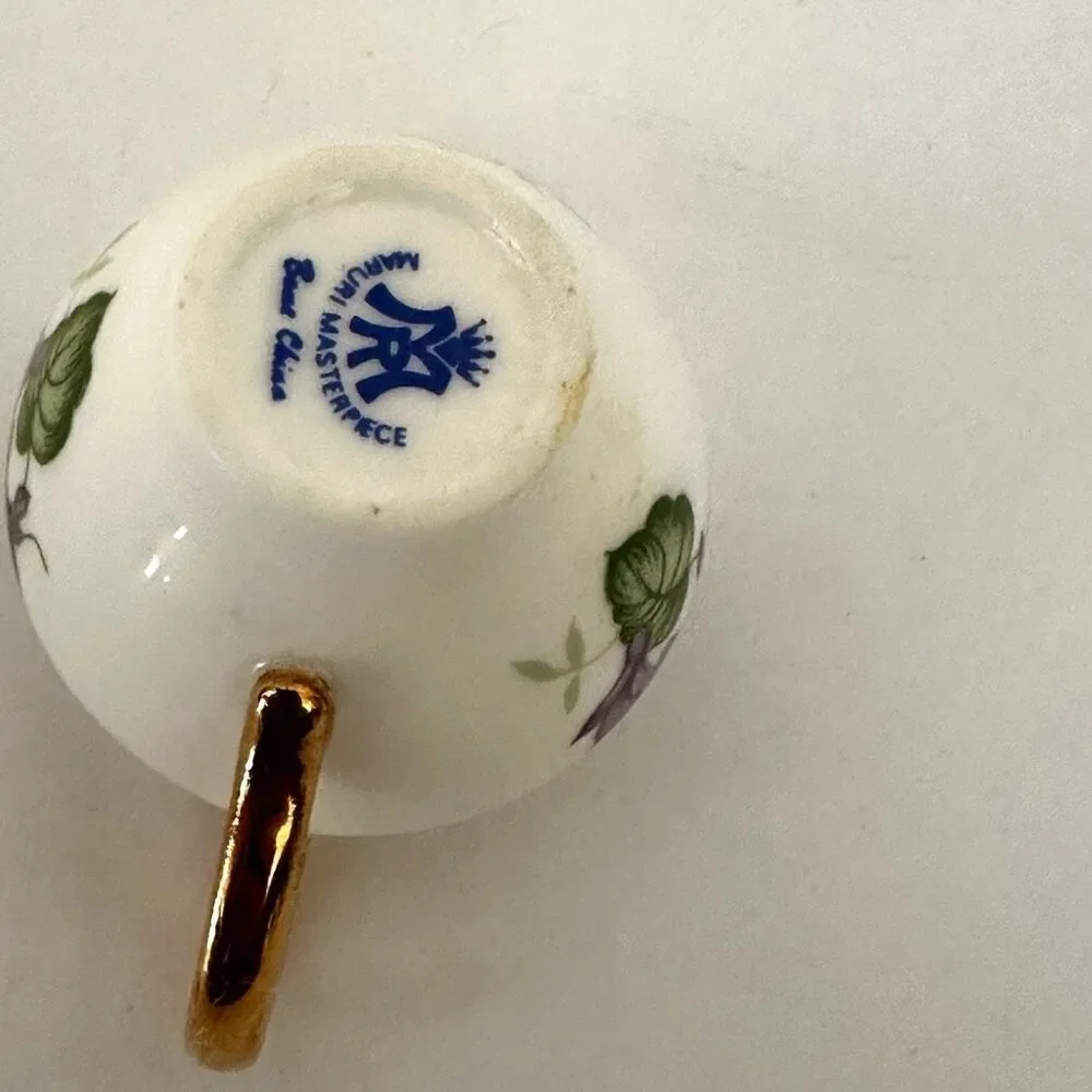 Maruri Masterpiece mini vintage creamer